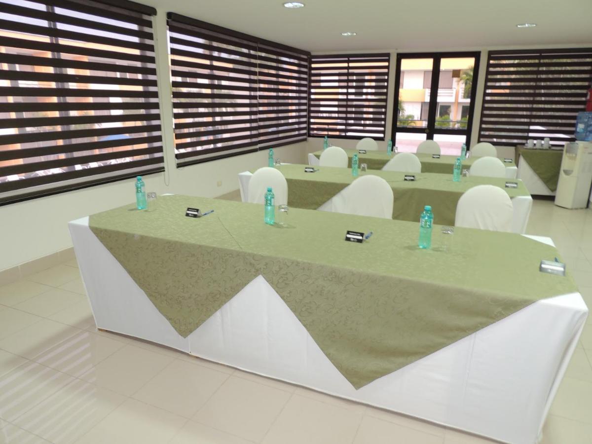 Hotel Club Del Sol Atacames Buitenkant foto