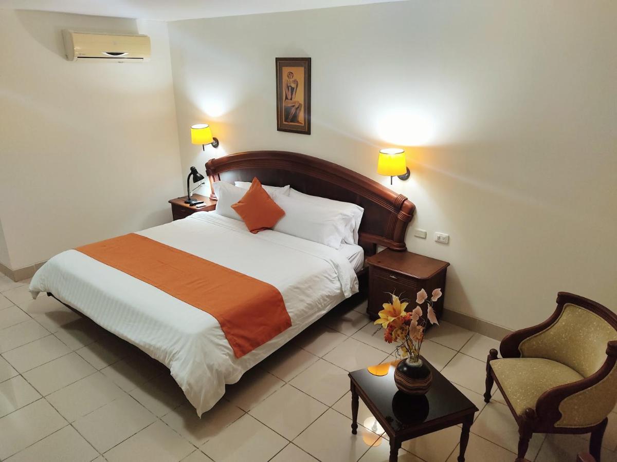 Hotel Club Del Sol Atacames Buitenkant foto