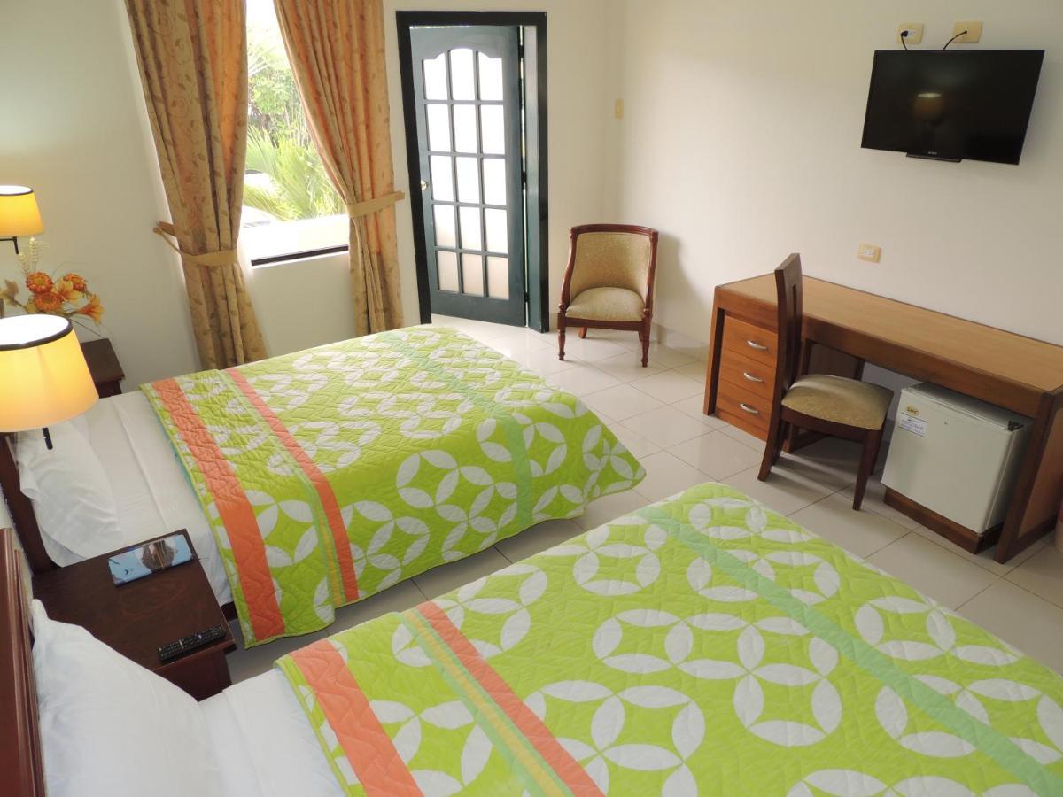 Hotel Club Del Sol Atacames Buitenkant foto